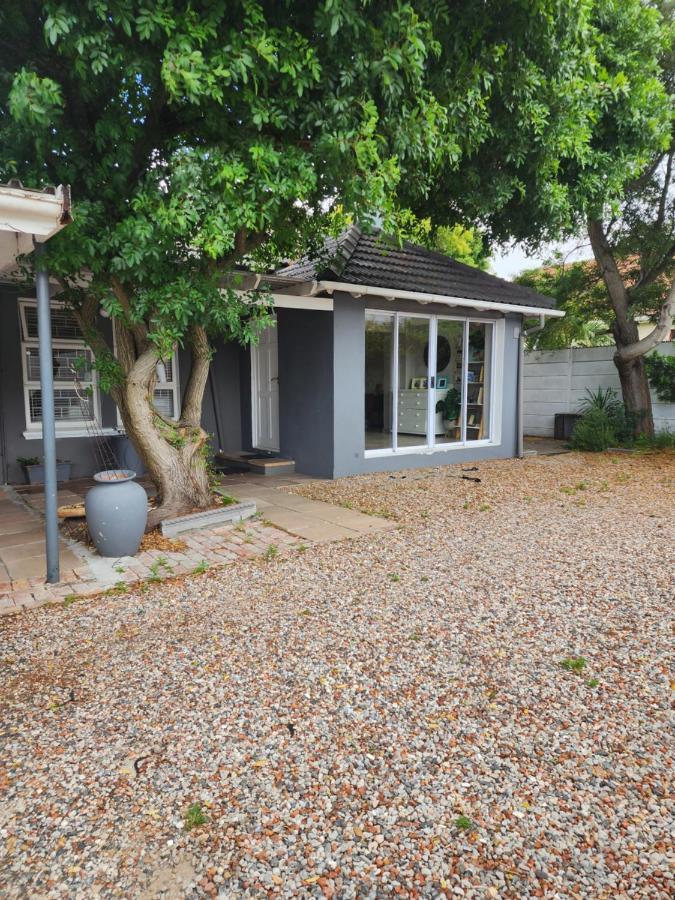 Calmness In Claremont Holiday home