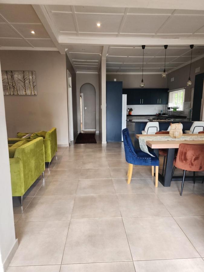 Calmness In Claremont Holiday home *